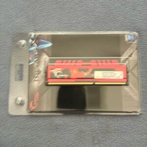 Ripjaw- 8gb- ddr-3 1600- pc3-12800 xmp- cl10-10-10-30. 1.5v